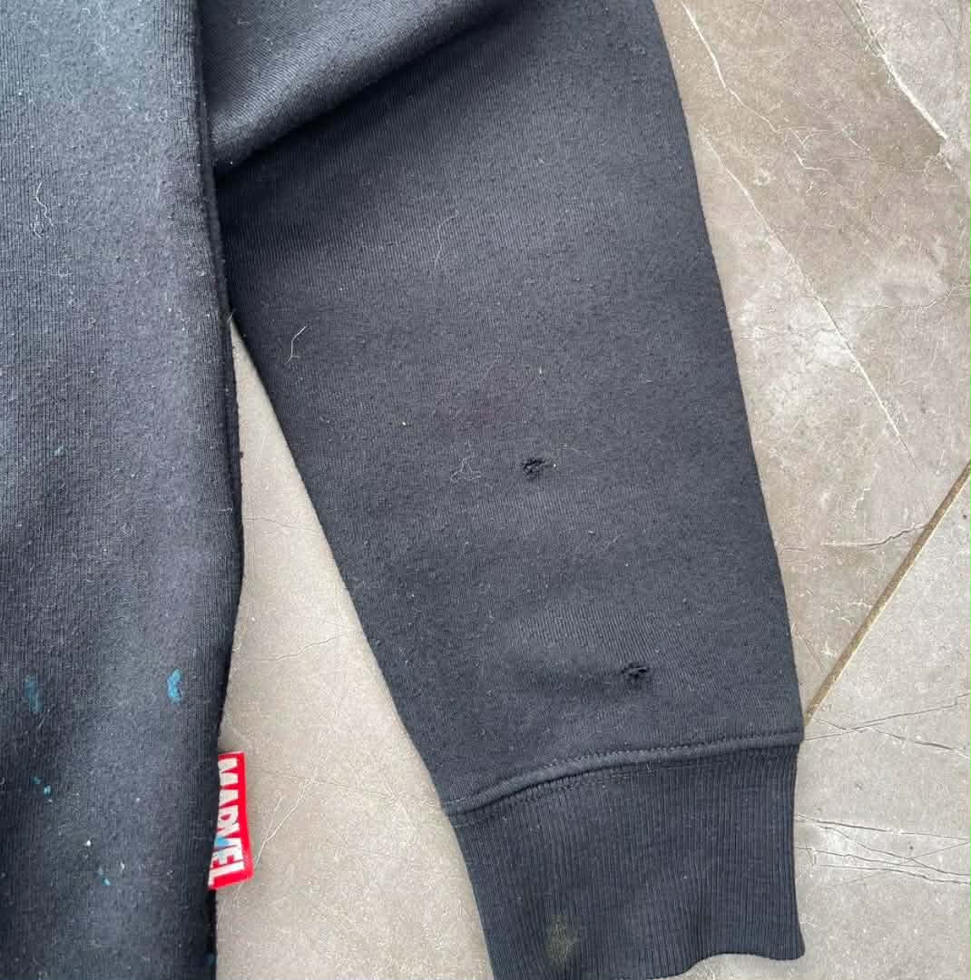 TRASHED VIBES MARVEL HOODIE (L)