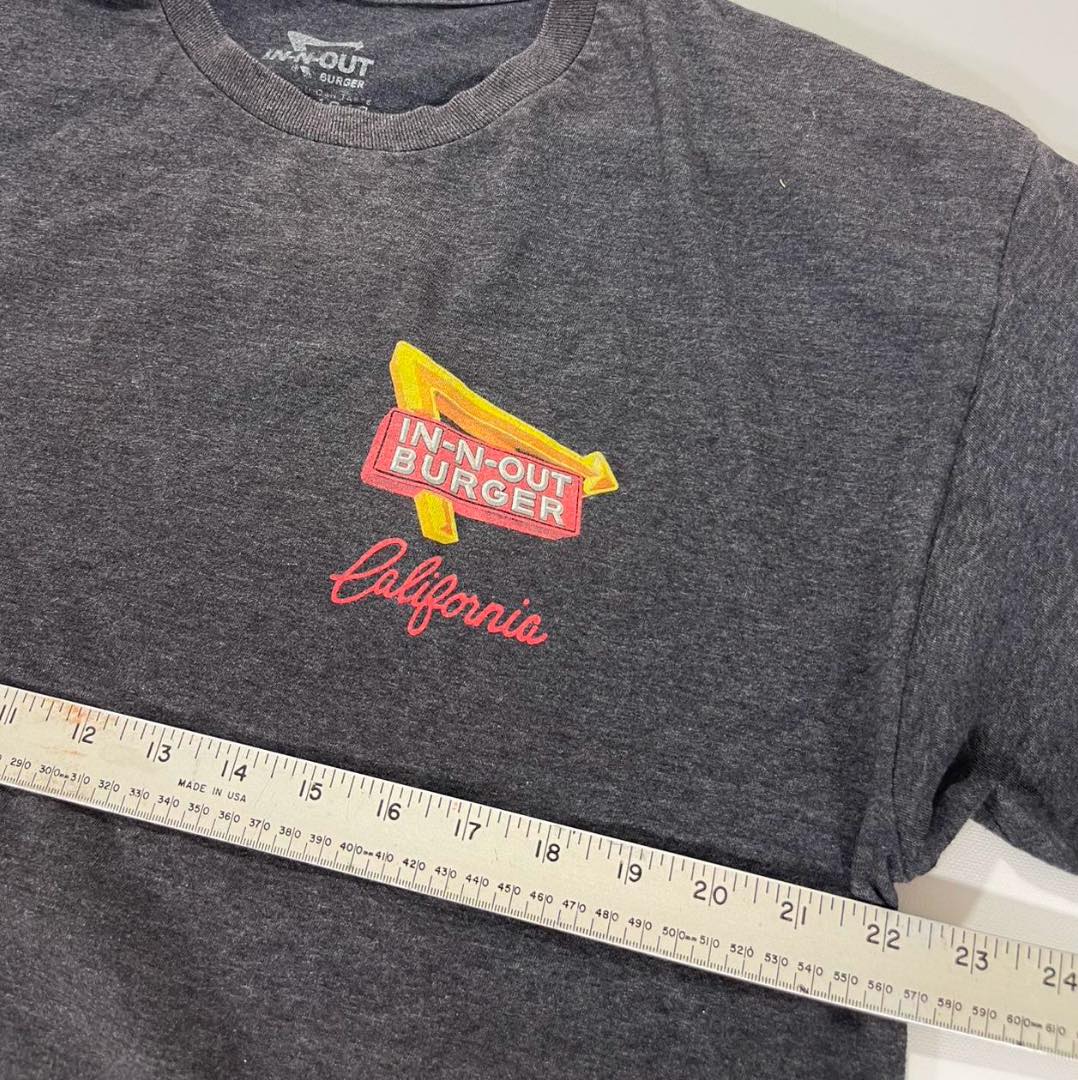 Y2K IN-N-OUT BURGER GREY COTTONT-SHIRT WITH PALM TREE DESIGN (L-XL)