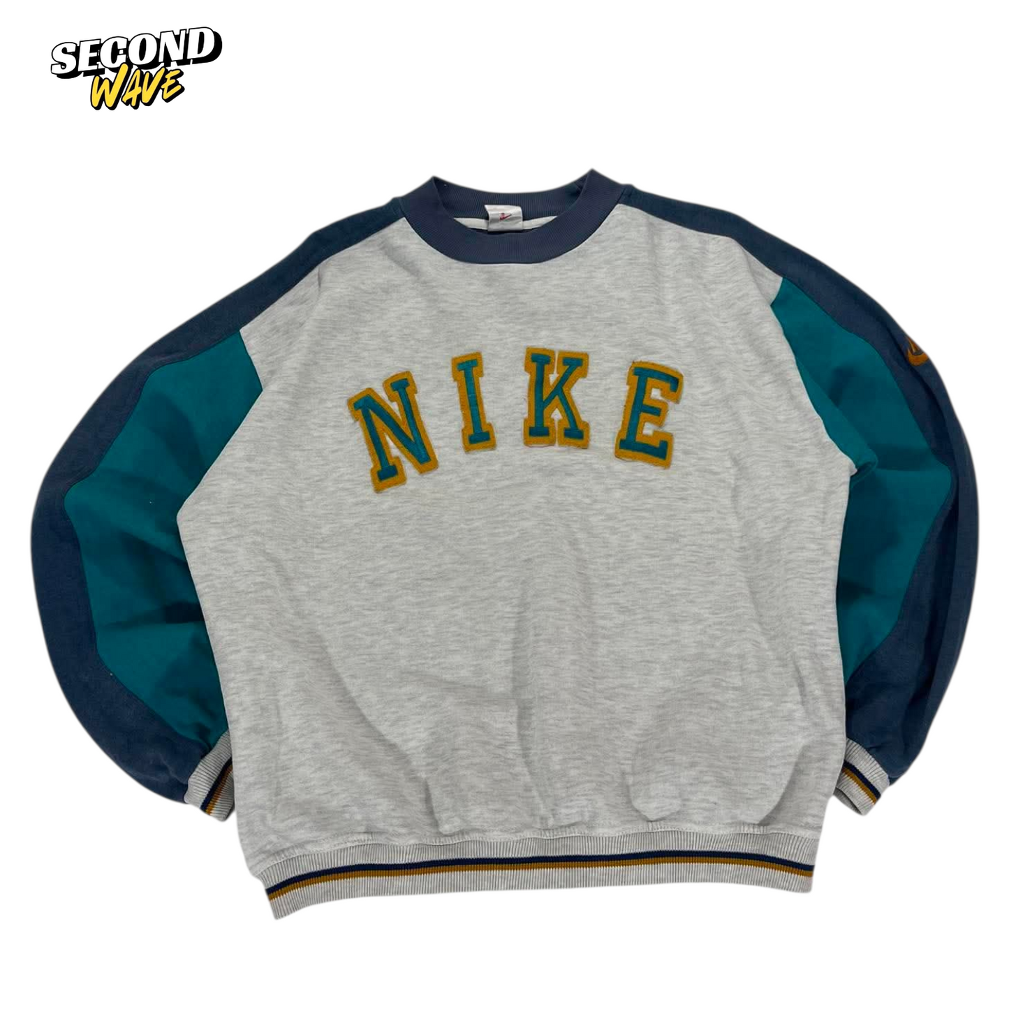 VINTAGE NIKE GREY CREWNECK SWEATSHIRT WITH EMBROIDERED LOGO (M)