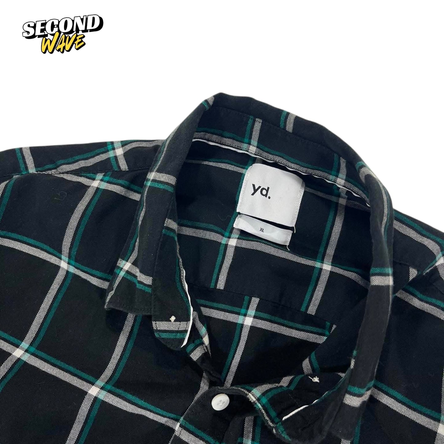 YD BLACK & GREEN PLAID BUTTON UP SHIRT (L)