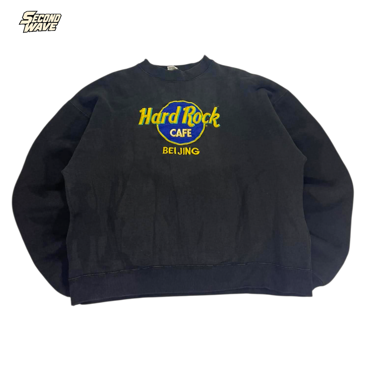 VINTAGE EMBROIDERED HARD ROCK BEIJING BLACK CREWNECK (M)