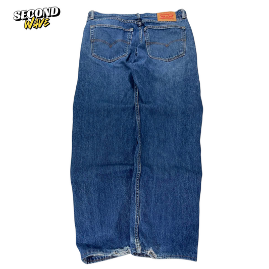VINTAGE LEVI'S BLUE DENIM JEANS (34)