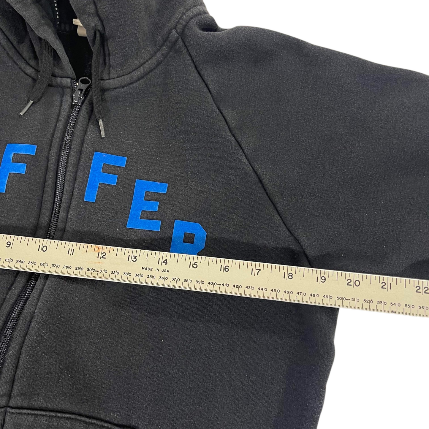HUFFER BLACK ZIP UP HOODIE (M)