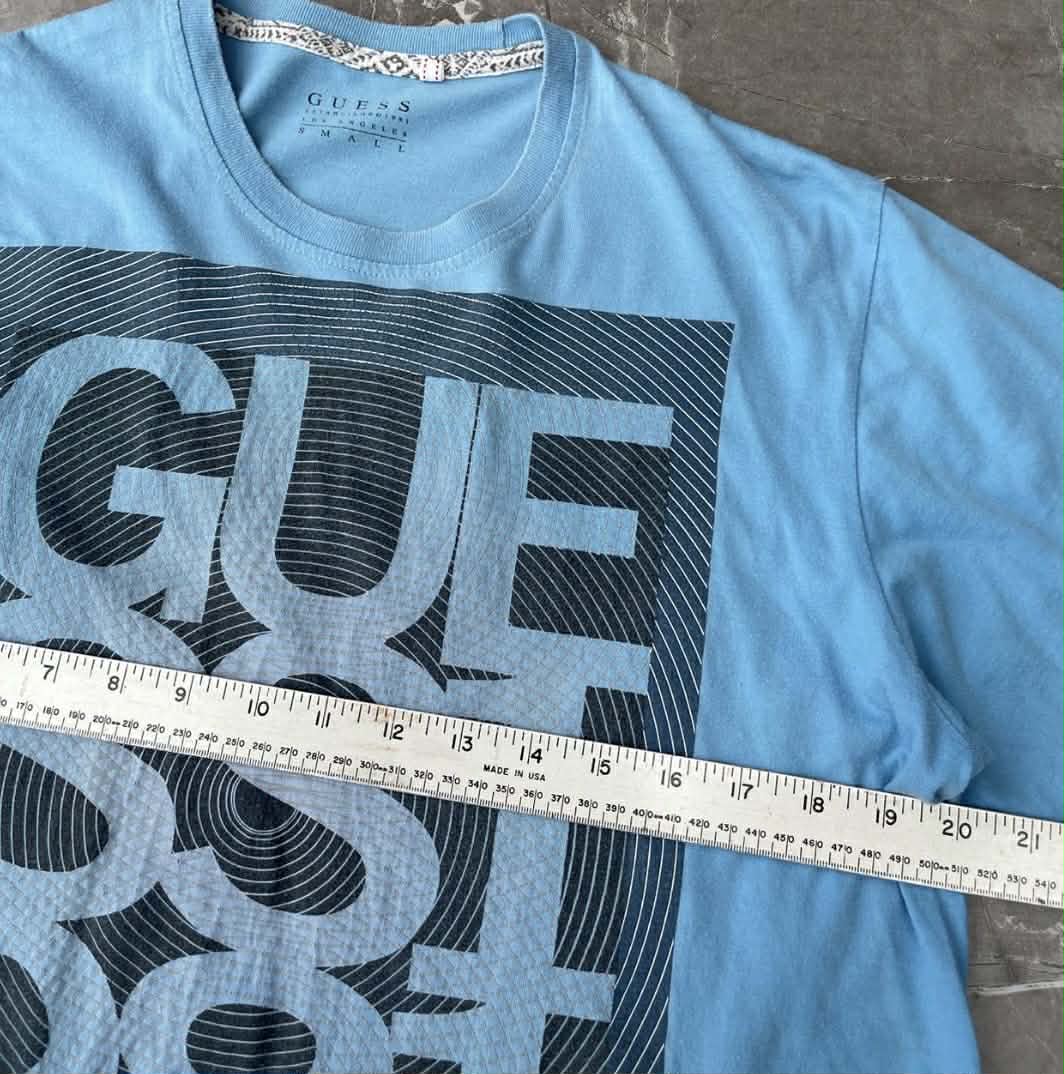 Y2K GUESS BLUE GRAPHIC TEE (M)