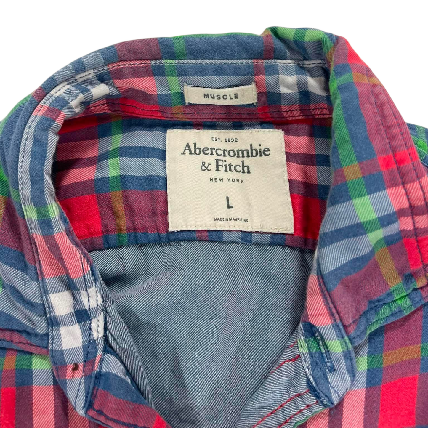 ABERCROMBIE & FITCH RED PLAID BUTTON UP SHIRT (L)