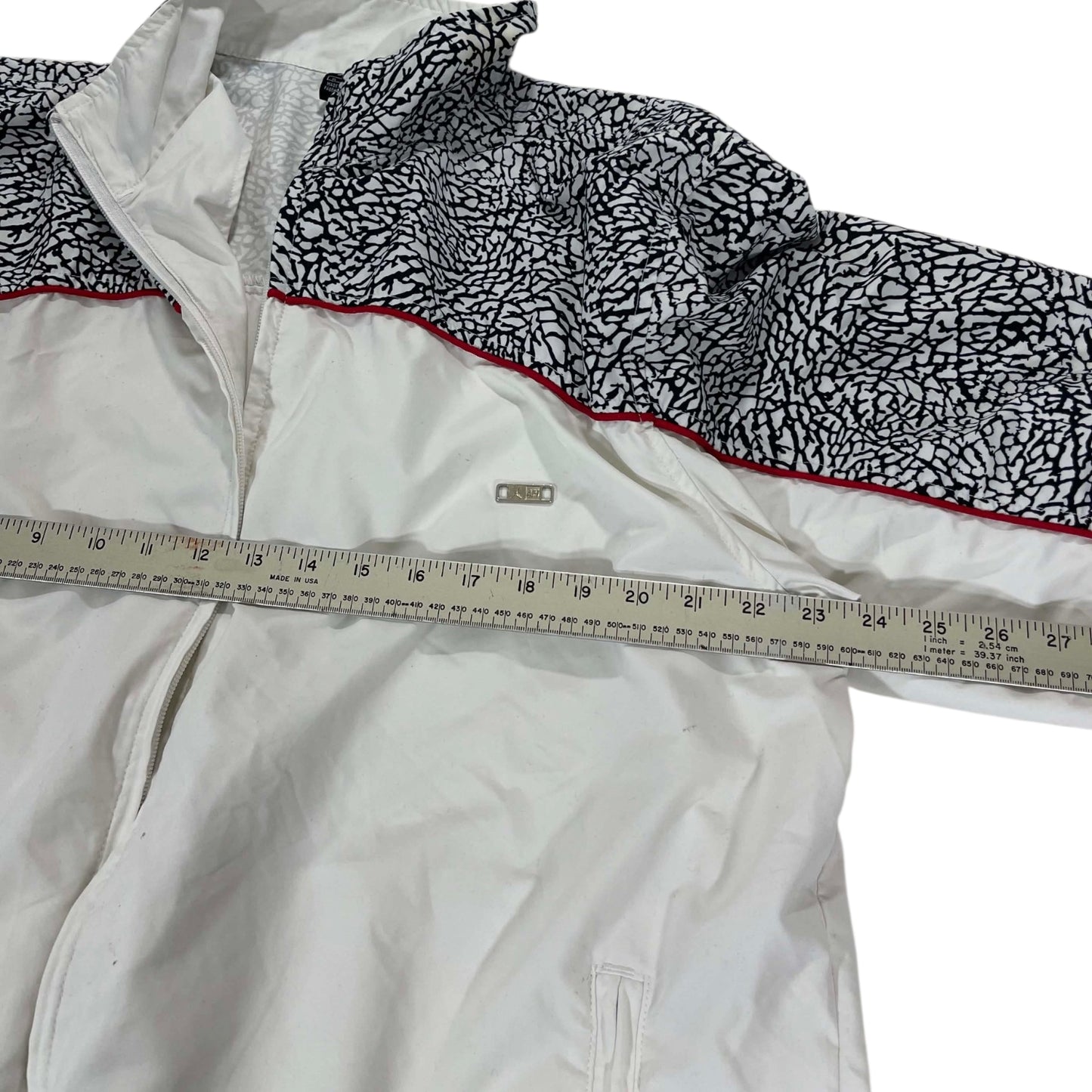 JORDAN WHITE & BLACK CEMENT WINDBREAKER (XL)