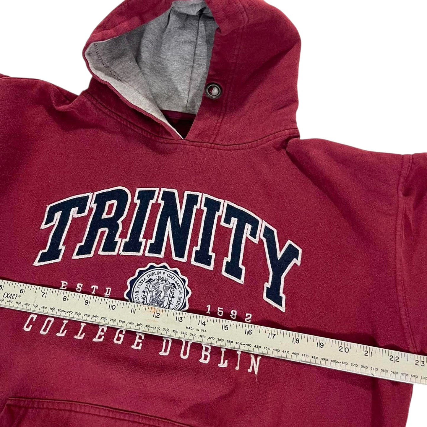 VINTAGE TRINITY COLLEGE DUBLIN BURGUNDY HOODIE (M)