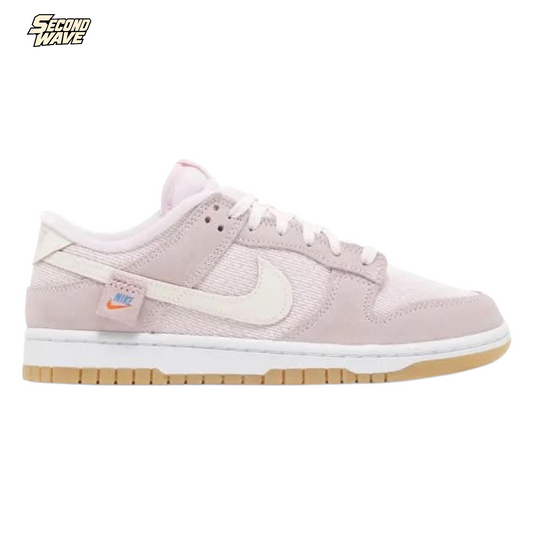 NIKE DUNK LOW SE TEDDY BEAR PINK (10WMNS)