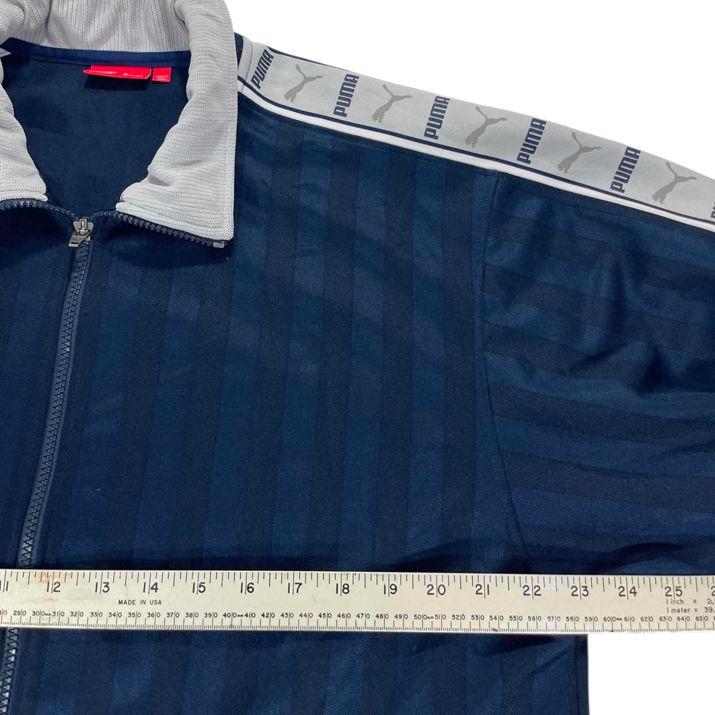 VINTAGE PUMA ZIP UP JACKET (L)