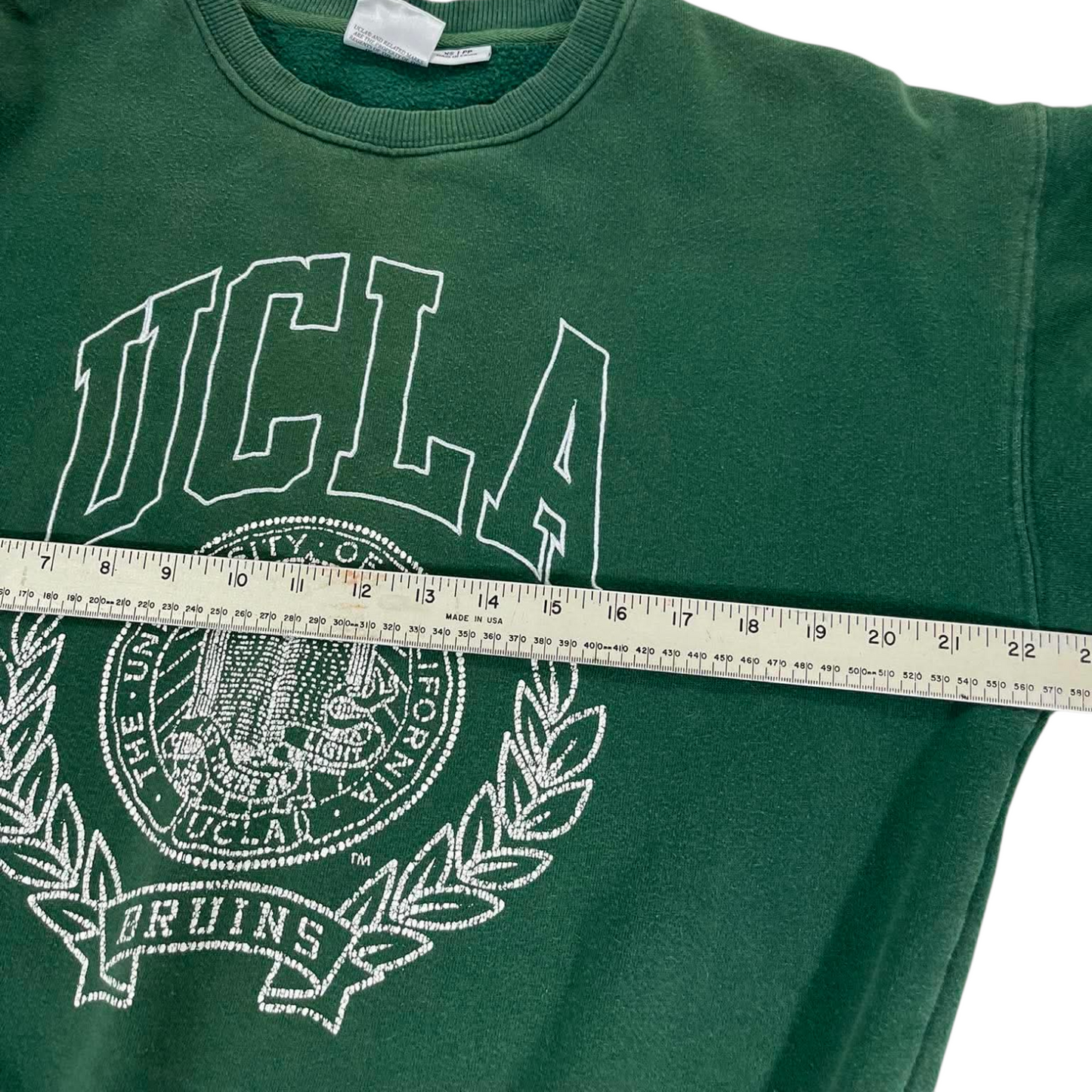 VINTAGE UCLA GREEN CREWNECK SWEATSHIRT (M)