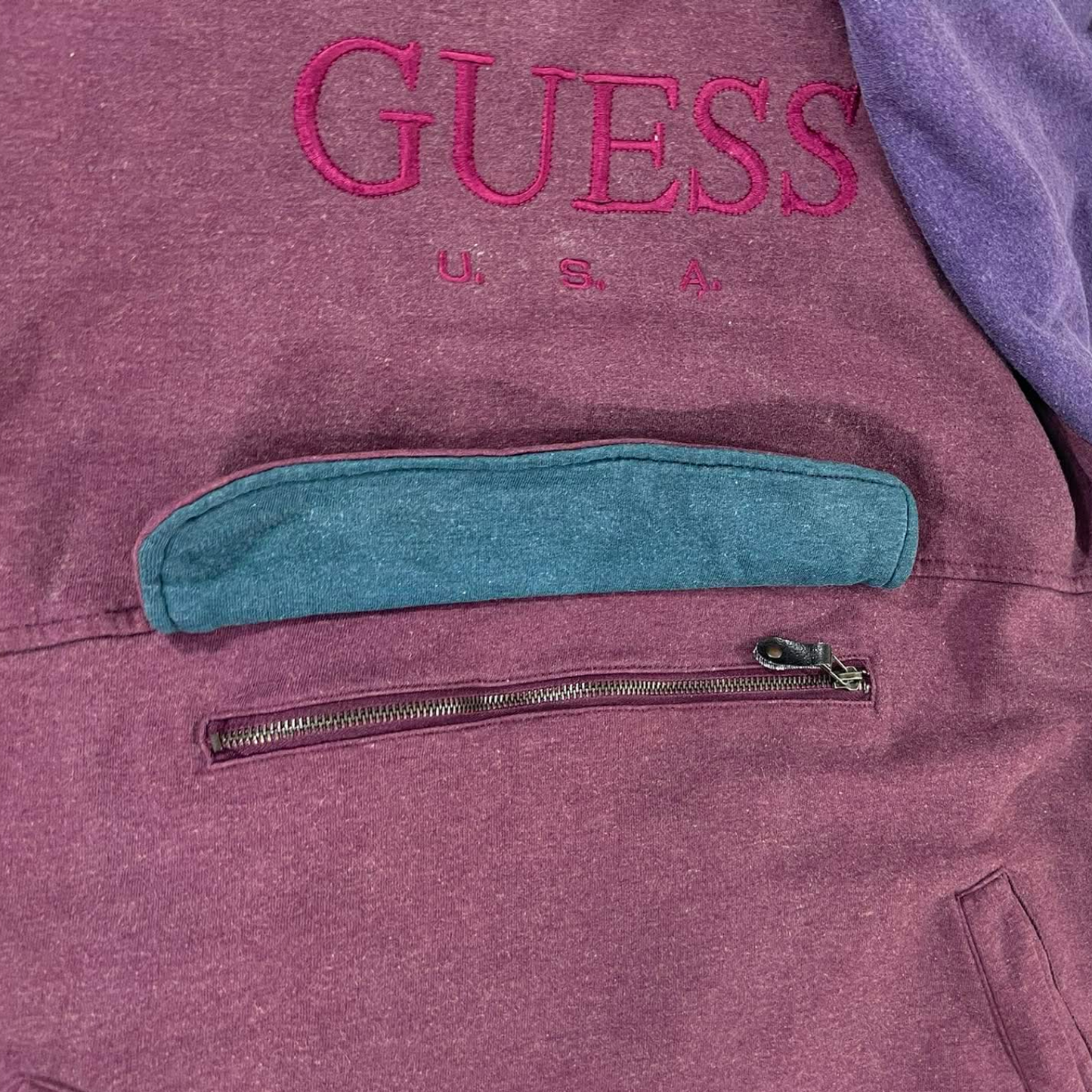 VINTAGE MULTI COLOURED GUESS USA HOODIE WITH EMBROIDERED LOGO(L-XL)
