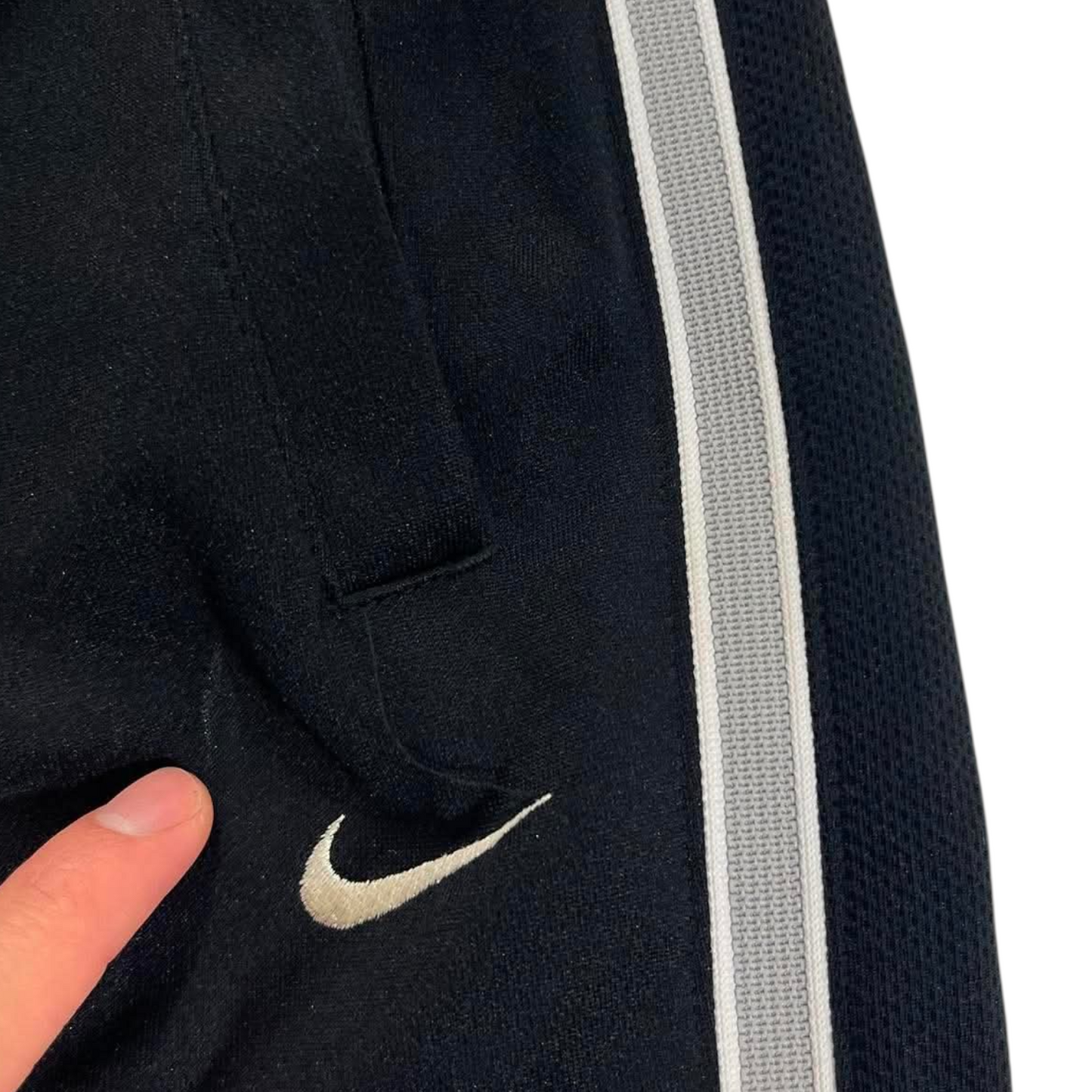 VINTAGE NIKE BLACK TRACK PANTS (S-M) ²