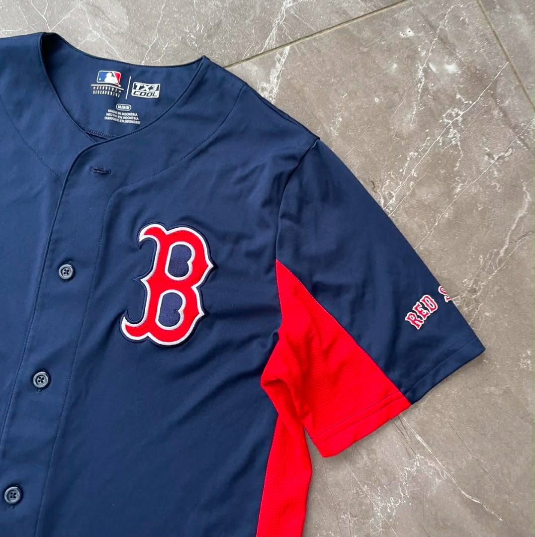 NAVY BOSTON RED SOX BASEBALL JERSEY (L-XL)