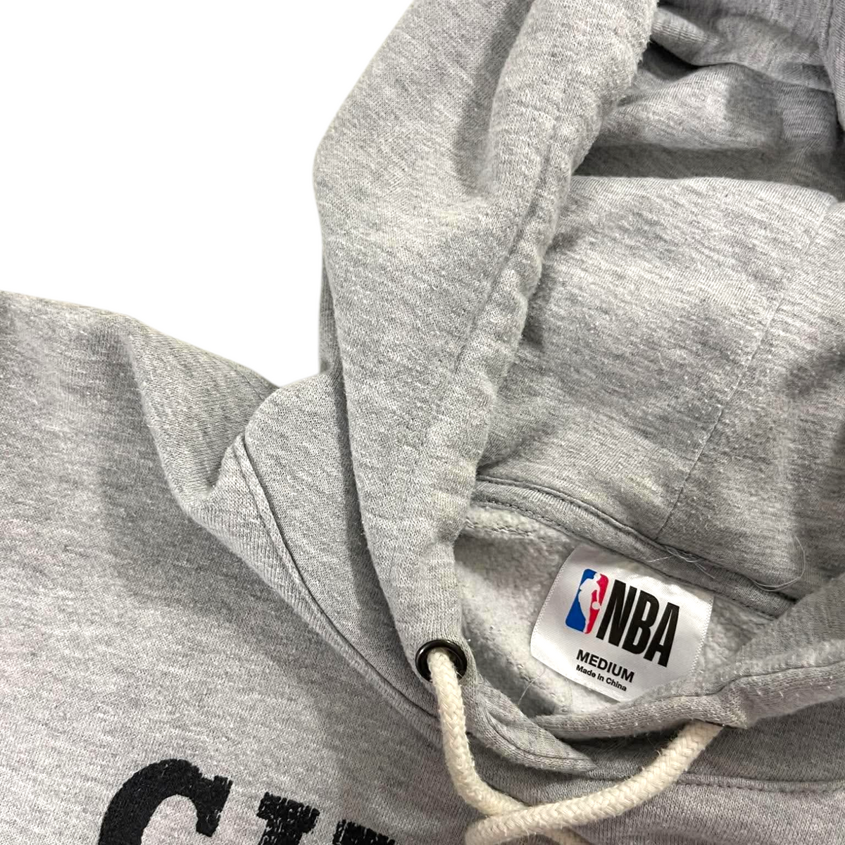 NBA CHICAGO BULLS GRAY HOODIE (M)