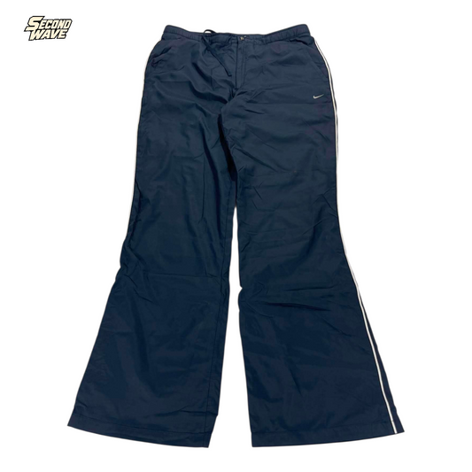 VINTAGE LIGHTWEIGHT NIKE NAVY TRACK PANTS (S-M) ⁴