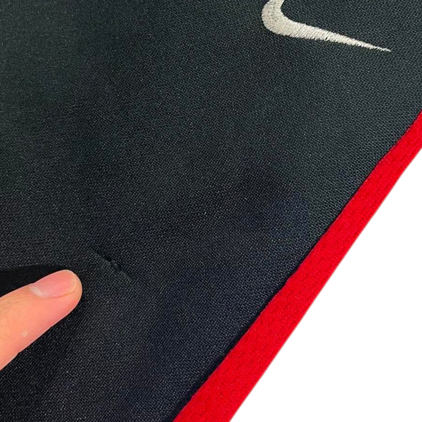 Y2K NIKE BLACK/RED TRACK PANTS (XL) ²