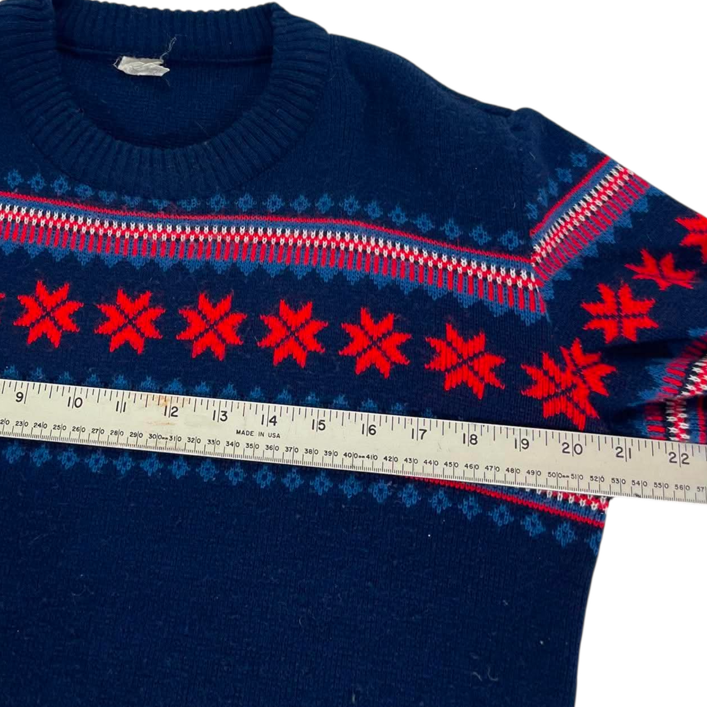 NAVY BLUE VINTAGE SWEATER WITH RED ACCENTS (M)
