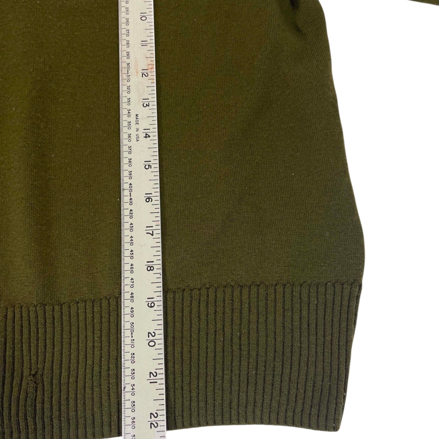 NORTH SOUTH PURE MERINO WOOL GREEN V-NECK (S)