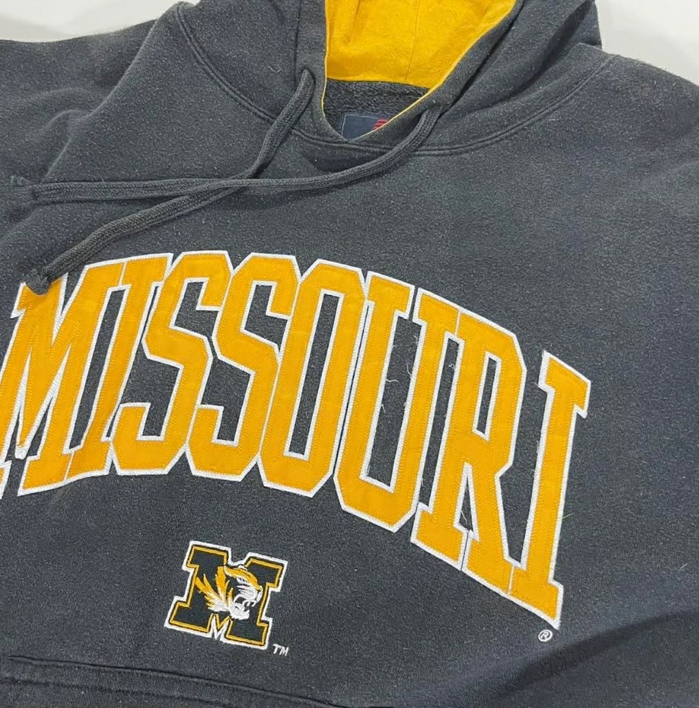 VINTAGE MISSOURI TIGERS BLACK HOODIE (L)