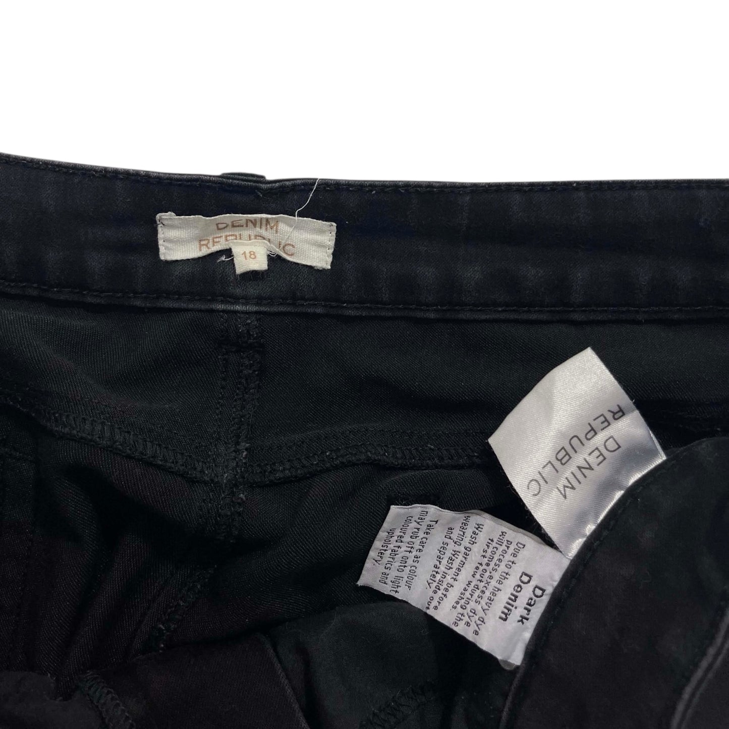 VINTAGE DENIM REPUBLIC BLACK FLARED JEANS (UK 18)