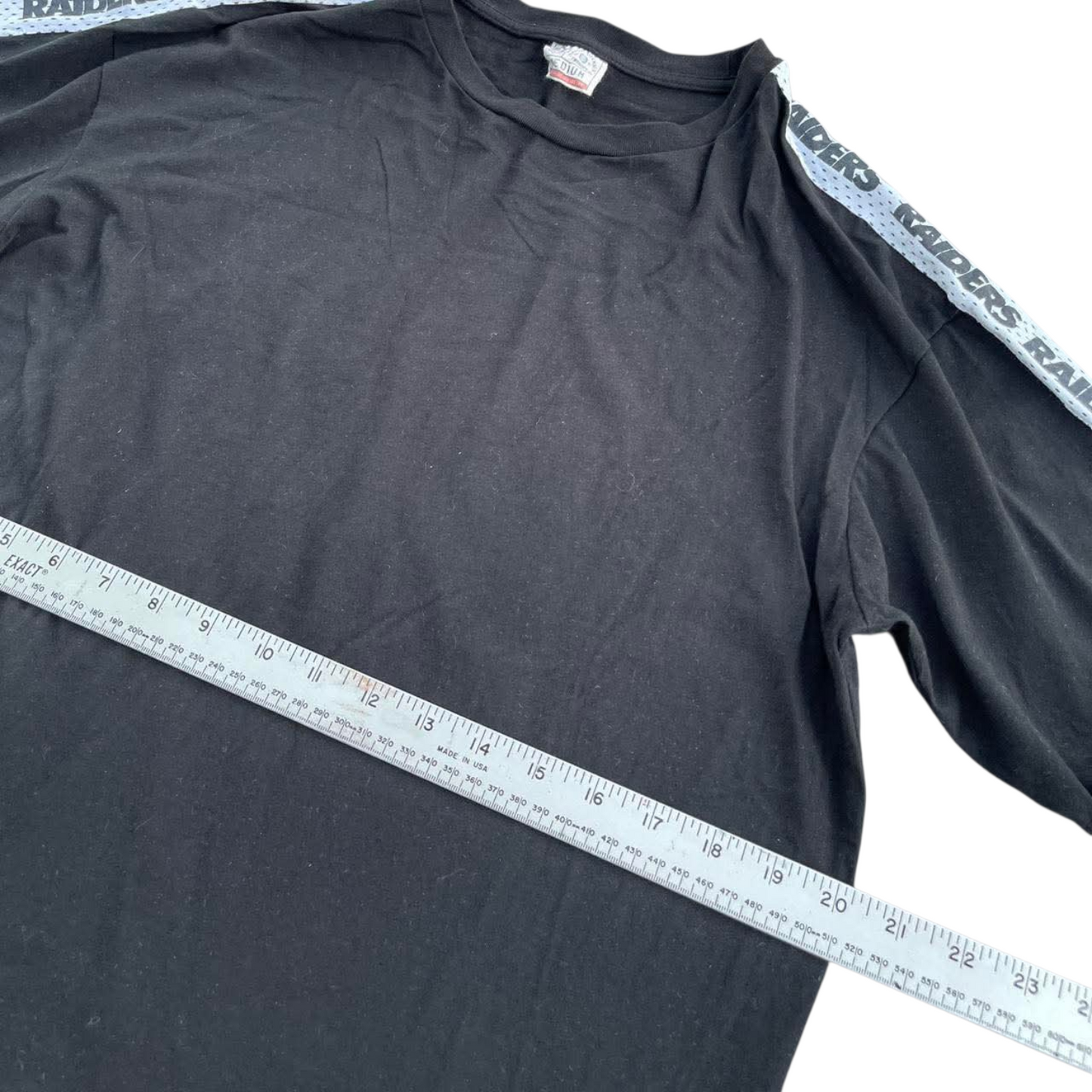 OAKLAND RAIDERS BLACK T-SHIRT WITH WHITE ACCENTS (M)