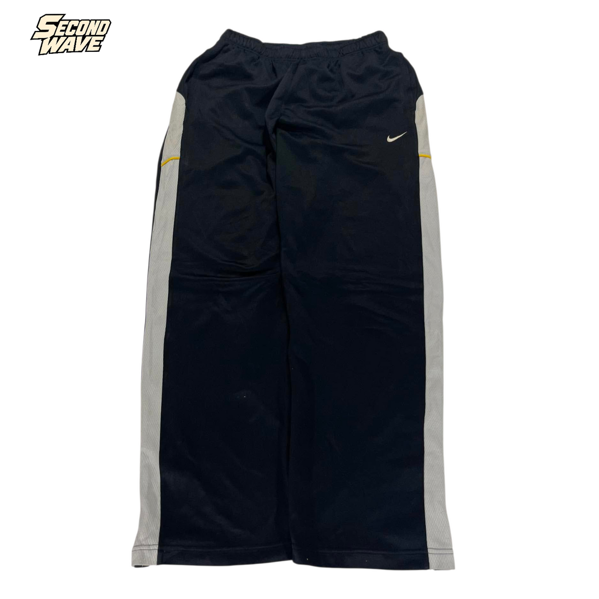 NIKE BLACK TRACK PANTS⁸ (BEST FIT M)