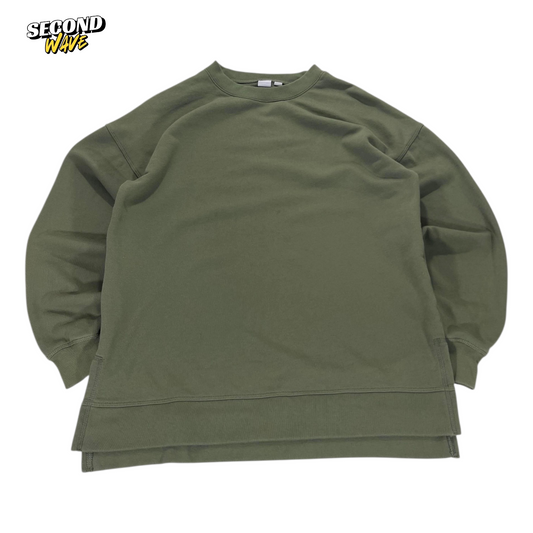 GAP OLIVE GREEN CREWNECK (M)