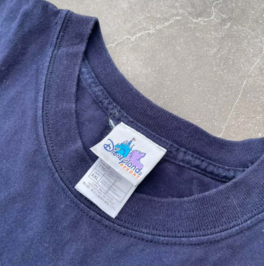 DISNEYLAND NAVY BLUE TEE WITH COLORFUL GRAPHIC (XXL)