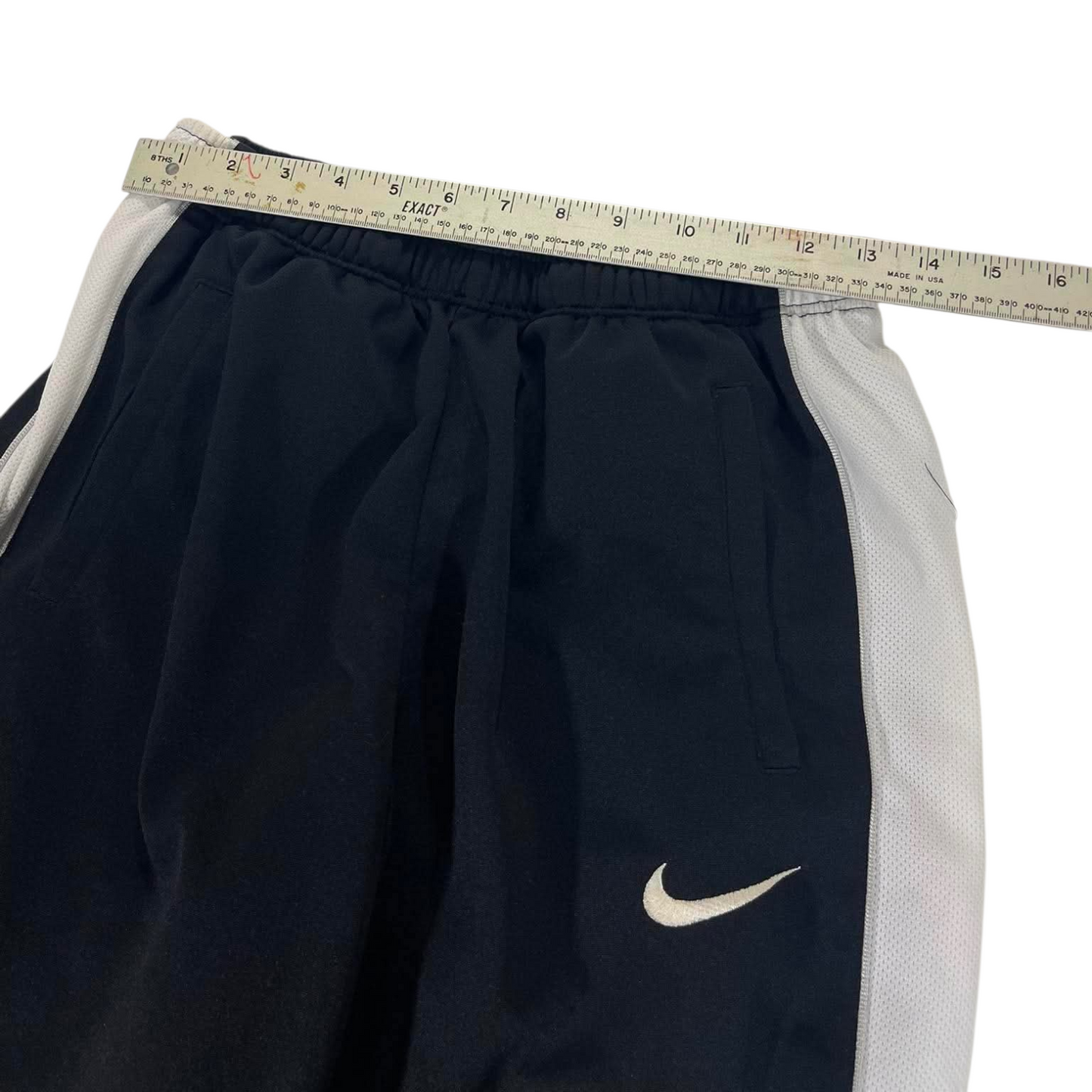 Y2K NIKE BLACK TRACK PANTS (L-XL) ¹⁰