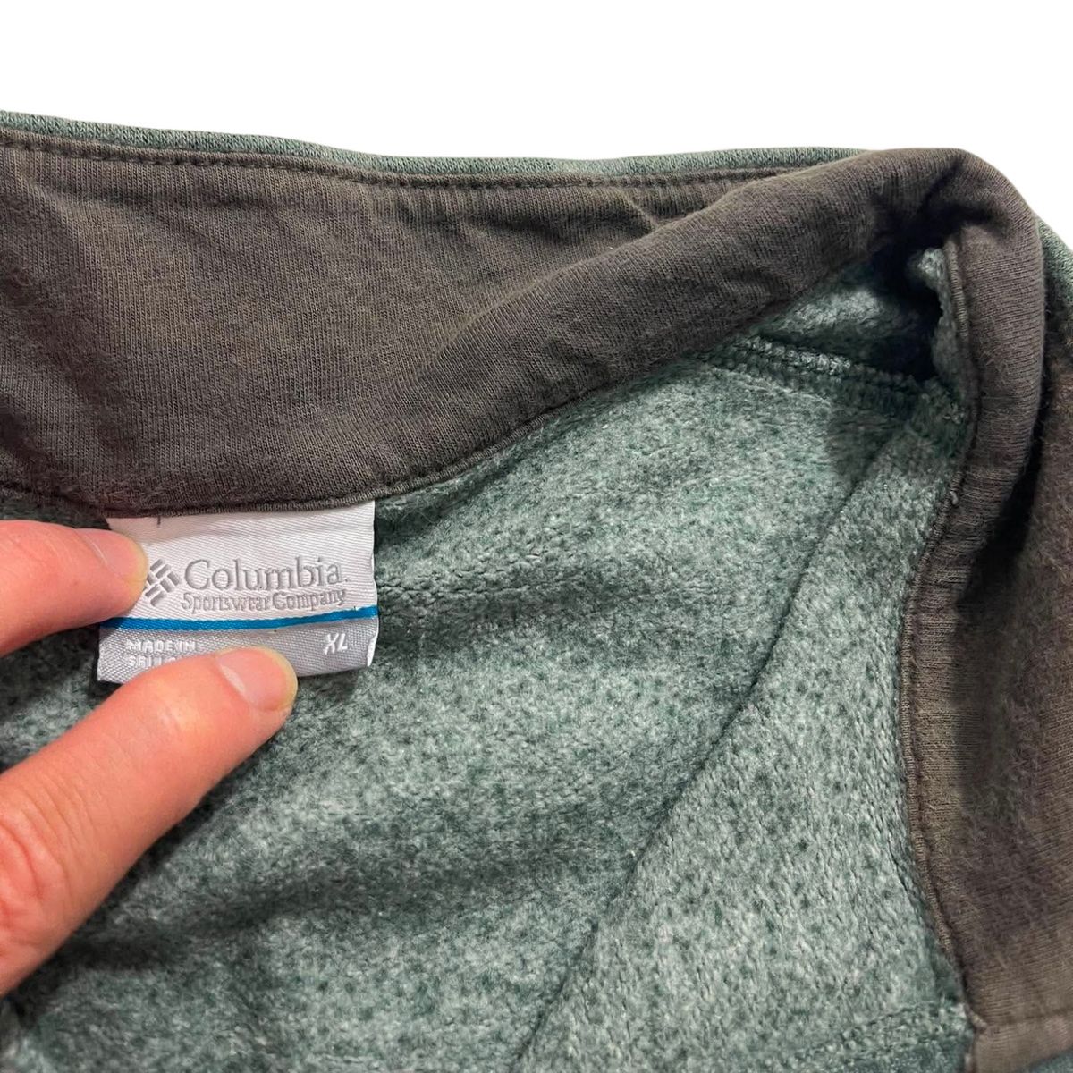 COLUMBIA SPORTSWEAR QUARTER ZIP (XL)