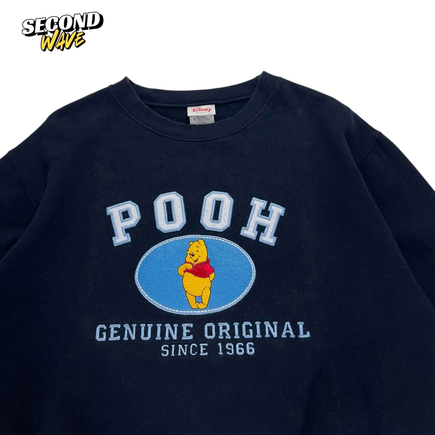 VINTAGE EMBROIDERED DISNEY WINNIE THE POOH NAVY SWEATSHIRT (M)