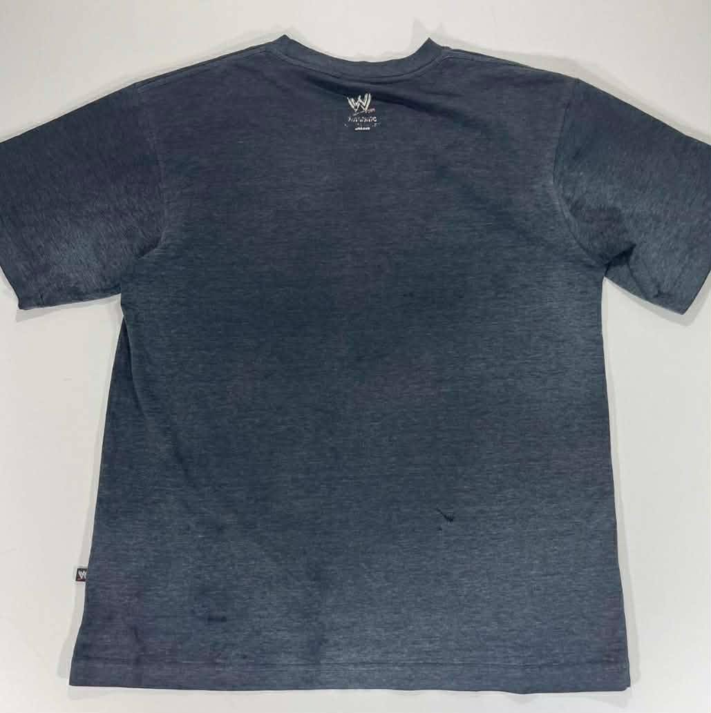 VINTAGE WWE VS SMACKDOWN SHIRT (M-L)