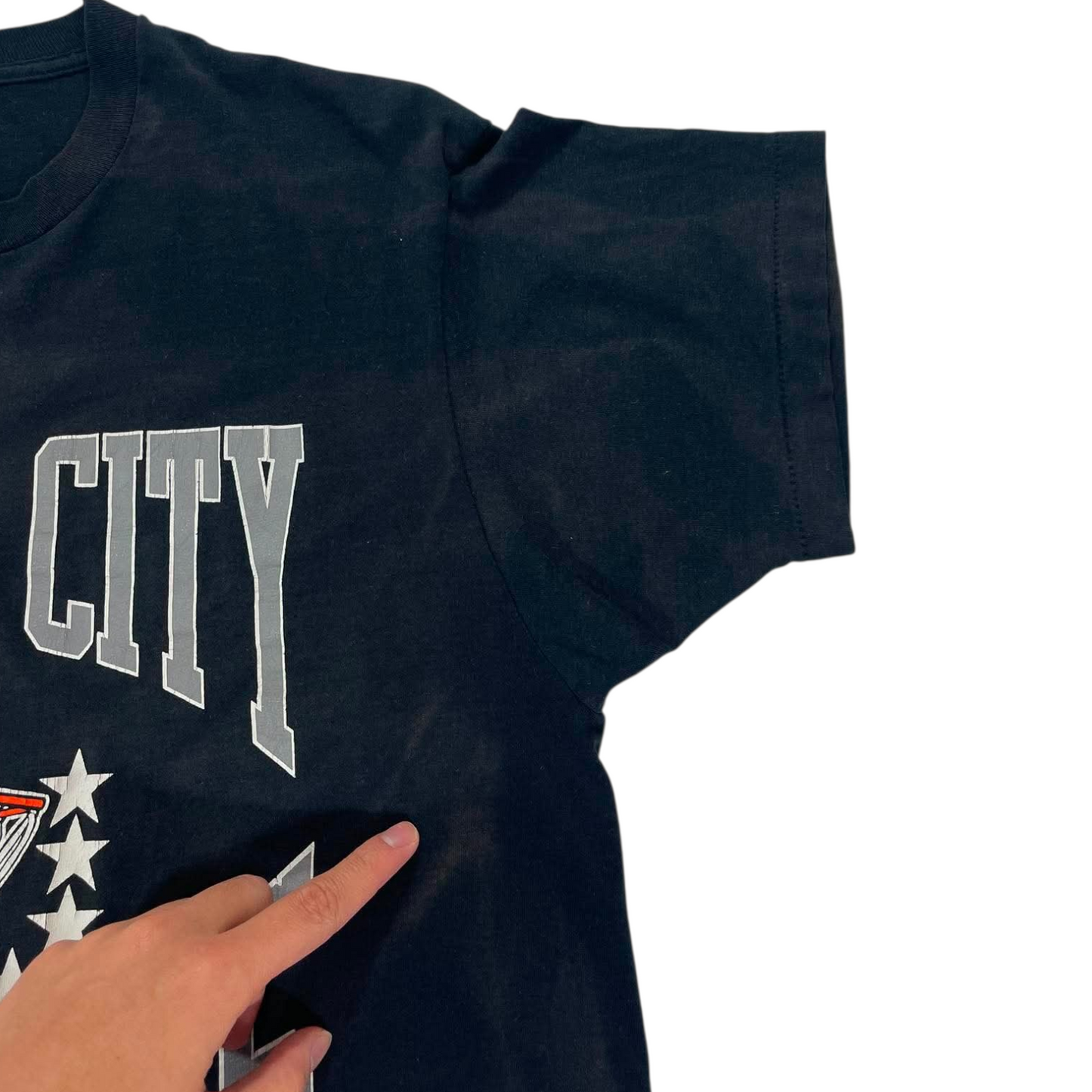 VINTAGE DETROIT PISTONS BLACK COTTON T-SHIRT (M-L)