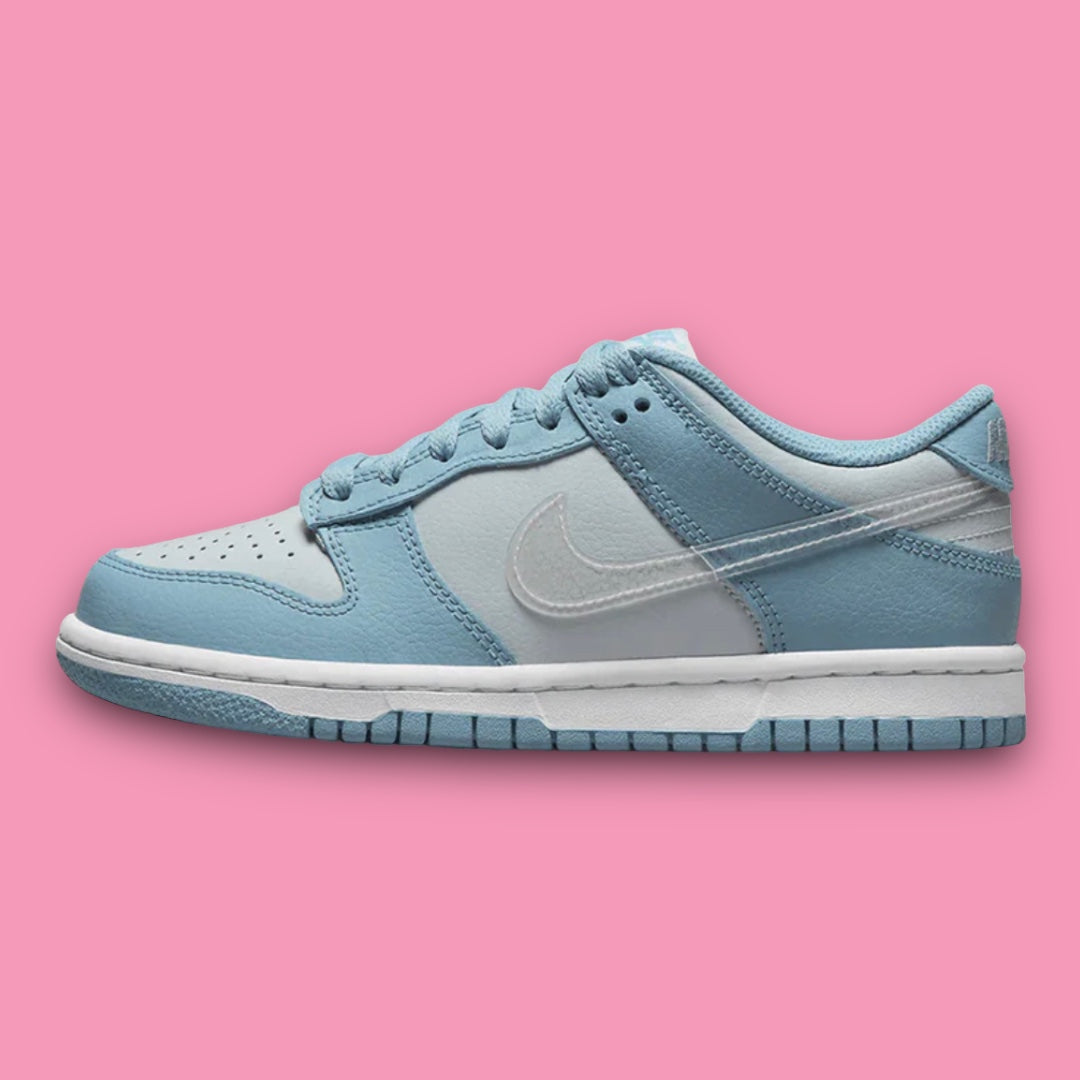 NIKE DUNK LOW CLEAR AQUA SWOOSH