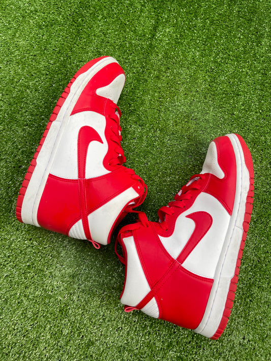 (USED) NIKE DUNK HIGH UNIVERSITY RED