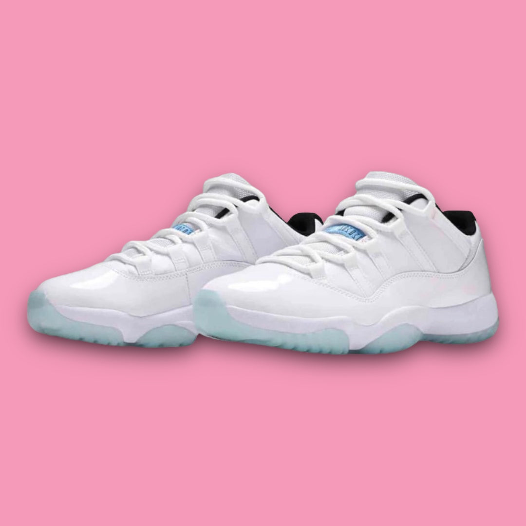 JORDAN 11 LOW LEGEND BLUE