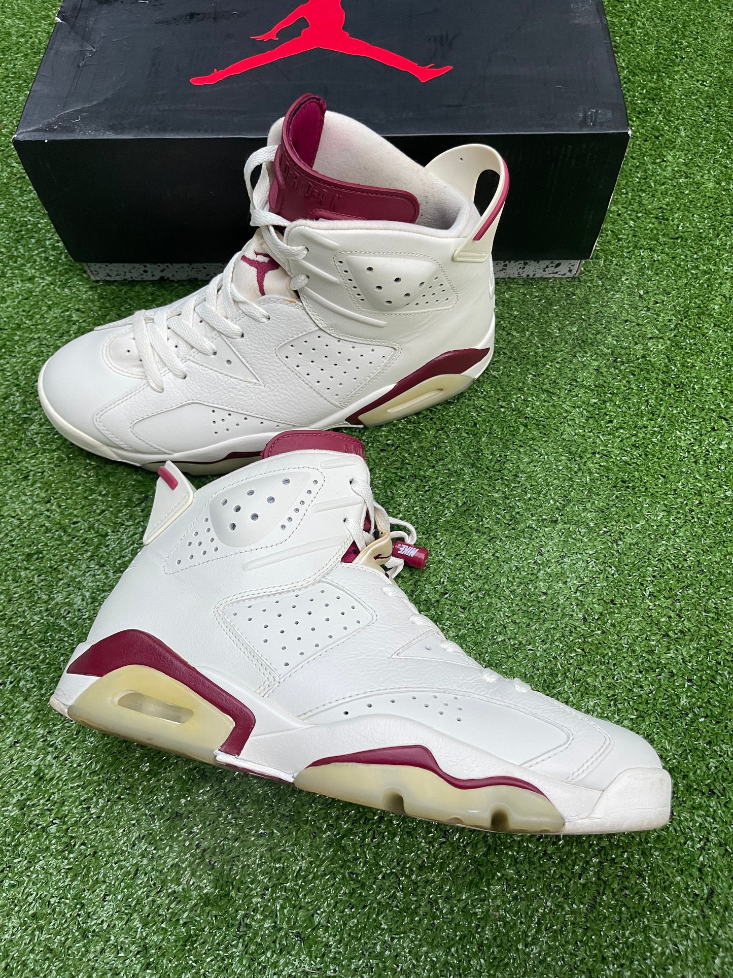 (USED) JORDAN 6 MAROON